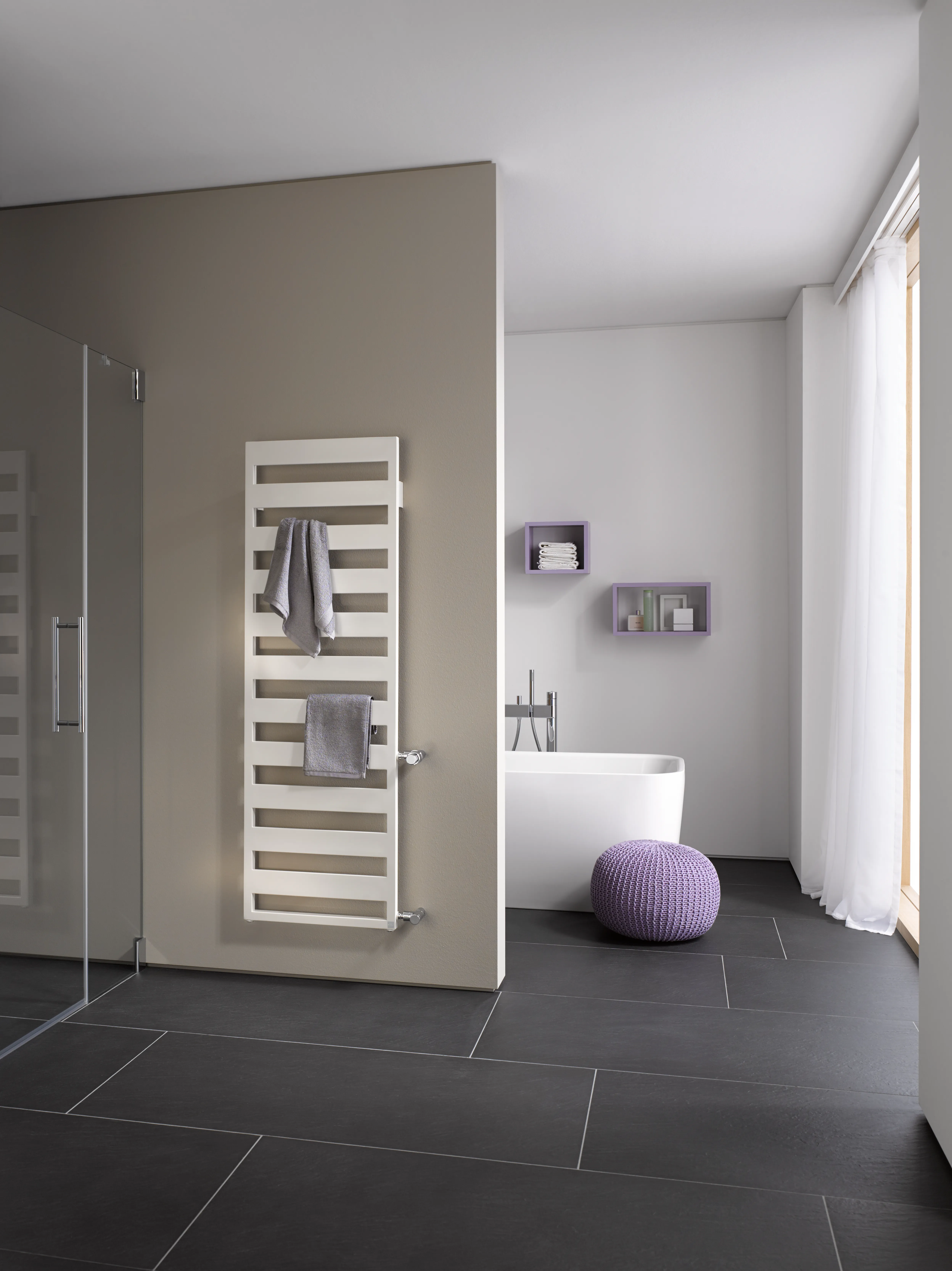 Kermi Design-Heizkörper „Casteo®-D“ 50 × 125,9 cm in Weiß Soft (RAL 9016, matt) Kermi Design-Heizkörper „Casteo®-D“ 50 × 125,9 cm in Weiß Soft (RAL 9016, matt)