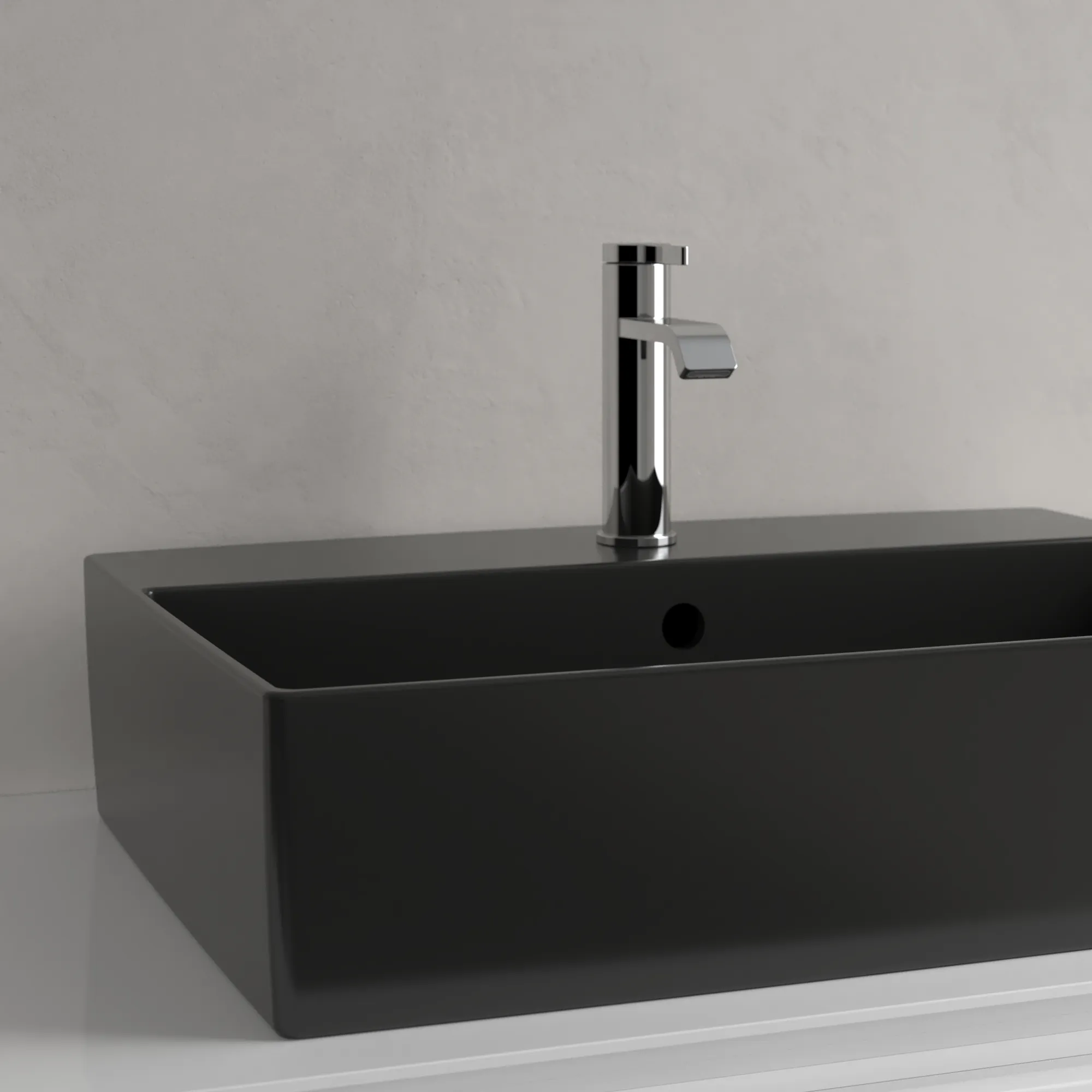 Villeroy & Boch Aufsatzwaschtisch aus TitanCeram „Memento 2.0“ 600 × 420 × 140 mm, mit Hahnlochbohrung, Hahnlochposition mittig in Pure Black Villeroy & Boch Aufsatzwaschtisch aus TitanCeram „Memento 2.0“ 600 × 420 × 140 mm, mit Hahnlochbohrung, Hahnlochposition mittig in Pure Black