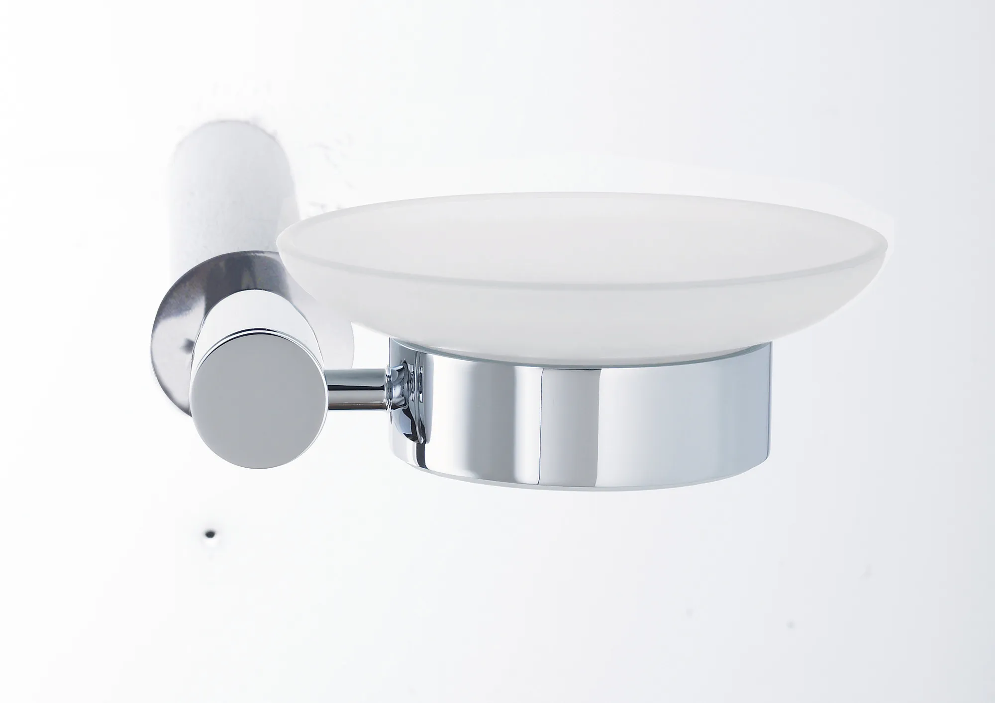 Duravit Seifenschale „D-Code“, Befestigung sichtbar, rechts 13,5 × 5,3 × 12 cm in chrom / weiß / Duravit Seifenschale „D-Code“, Befestigung sichtbar, rechts 13,5 × 5,3 × 12 cm in chrom / weiß /