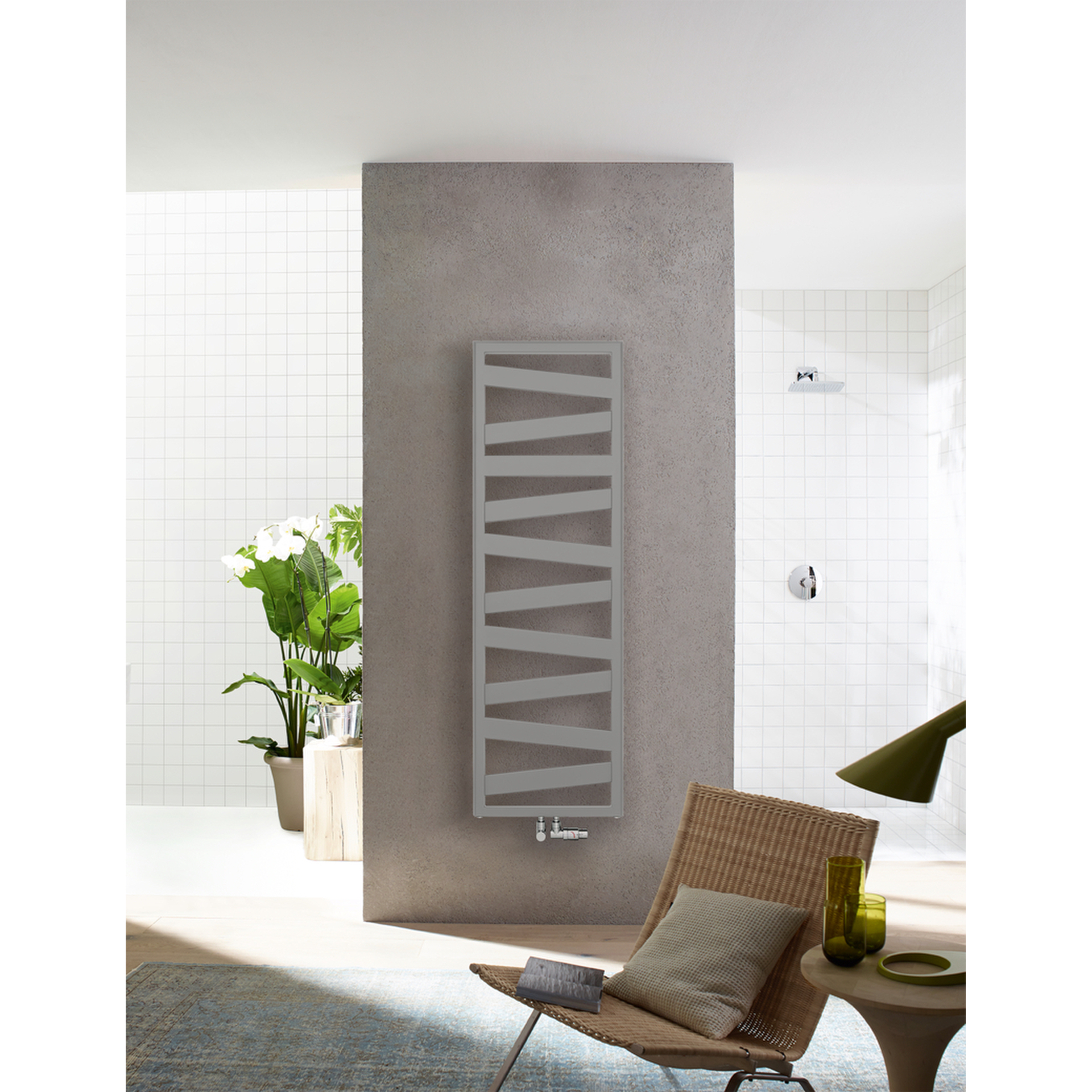 Zehnder Design-Elektroheizkörper „Ribbon“ 60 × 166,1 cm in Light Grey