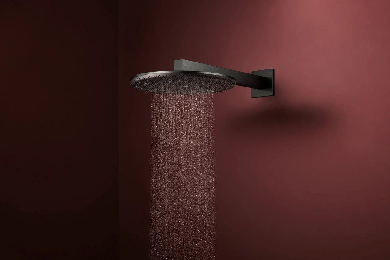 Hansgrohe Kopfbrause Raindance Alive S, 300 mm, Brushed Black Chrome, 8 l/min Durchflussregler, 390 mm Brausearmlänge Hansgrohe Kopfbrause Raindance Alive S, 300 mm, Brushed Black Chrome, 8 l/min Durchflussregler, 390 mm Brausearmlänge