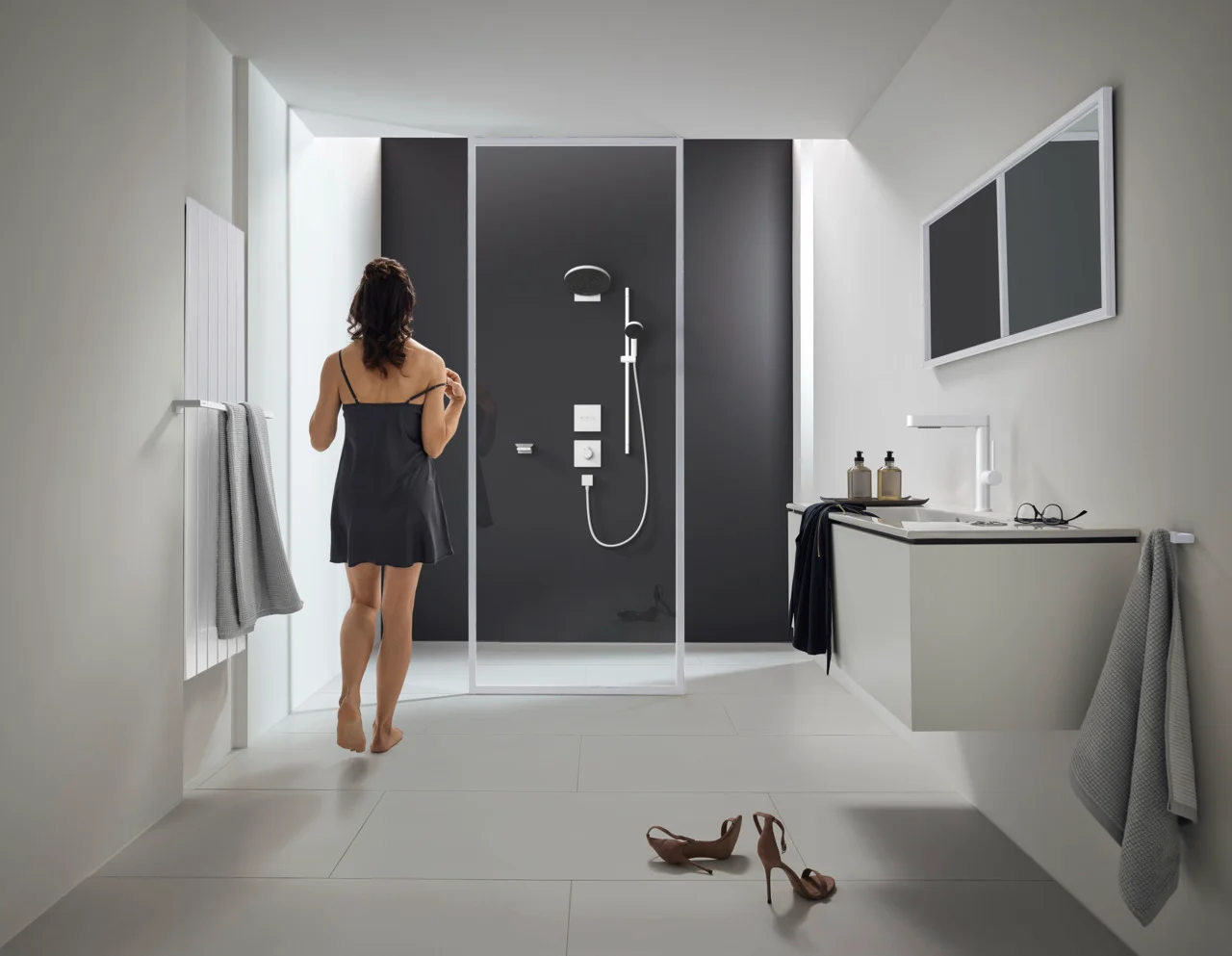 Hansgrohe Pulsify S Kopfbrause 260 mm, 2 Strahlarten, PowderRain & Intense PowderRain, Mattweiß, Wandanschluss für iBox universal
