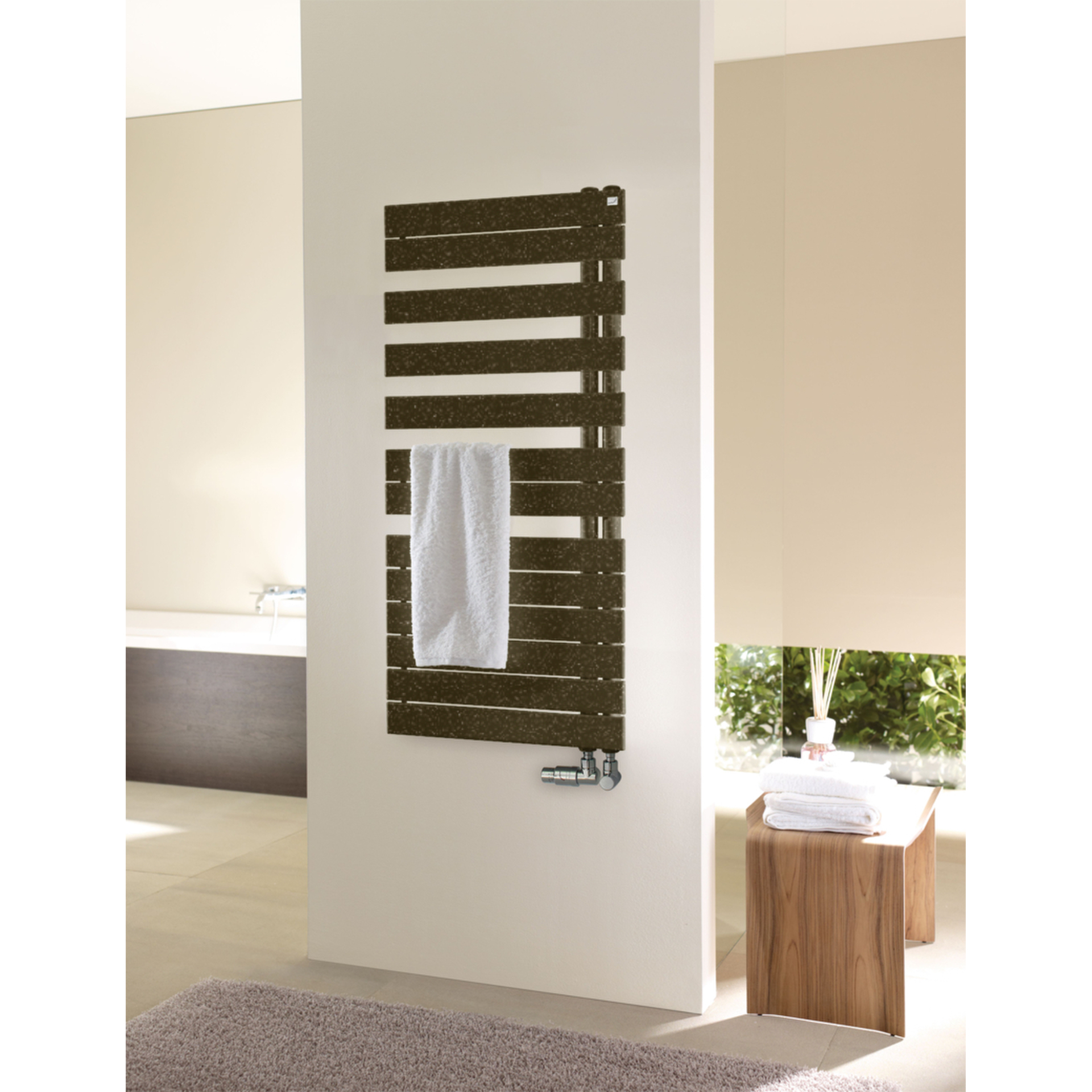 Design-Heizkörper Zehnder Roda Spa Asym links ROFL-120-055 1183x65x550 Bronze Design-Heizkörper Zehnder Roda Spa Asym links ROFL-120-055 1183x65x550 Bronze