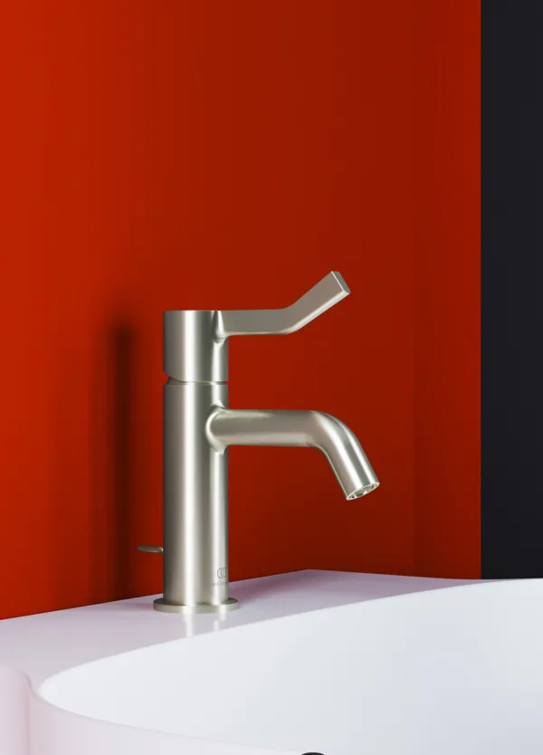 Waschischarmatur Joy Ausladung 110mm mit Ablaufgarnitur mit langem Griff Brushed Gold Waschischarmatur Joy Ausladung 110mm mit Ablaufgarnitur mit langem Griff Brushed Gold