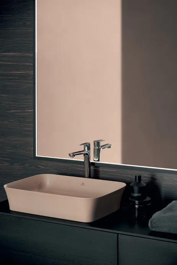 Waschtischarmatur Connect Air, mit verlängerter Sockel, mit Ablaufgarnitur, Ausladung 150mm, Brushed Gold Waschtischarmatur Connect Air, mit verlängerter Sockel, mit Ablaufgarnitur, Ausladung 150mm, Brushed Gold