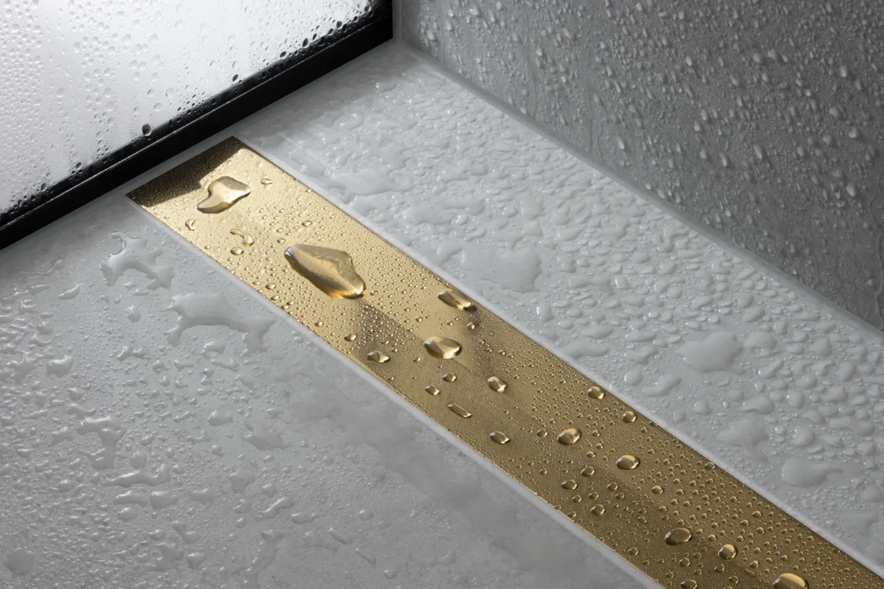 Hansgrohe RainDrain Flex Duschrinne 1000 mm, Polished Gold Optic, höhenverstellbar, zweiseitig montierbar, bis zu 60 l/min Ablaufleistung Hansgrohe RainDrain Flex Duschrinne 1000 mm, Polished Gold Optic, höhenverstellbar, zweiseitig montierbar, bis zu 60 l/min Ablaufleistung