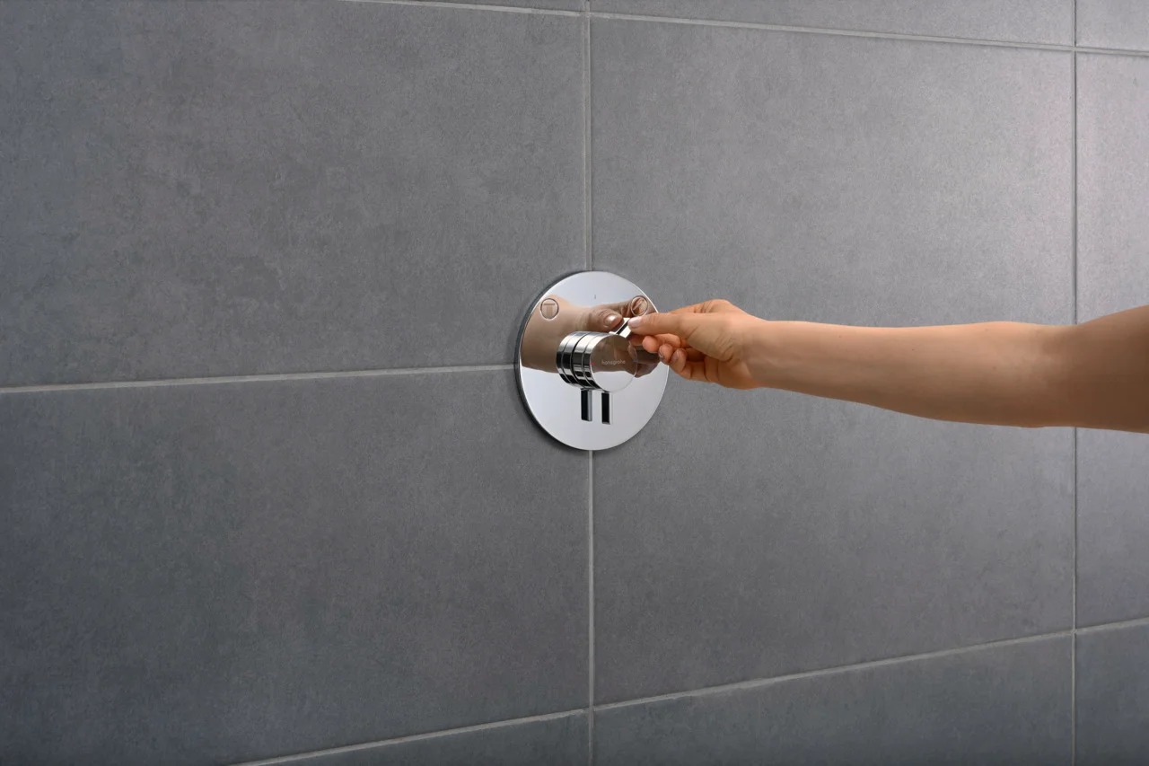 Hansgrohe DuoTurn S Mischer Unterputz, Chrom, 2 Verbraucher, max. Durchfluss 29,5 l/min, Keramikmischsystem, einfache Installation Hansgrohe DuoTurn S Mischer Unterputz, Chrom, 2 Verbraucher, max. Durchfluss 29,5 l/min, Keramikmischsystem, einfache Installation