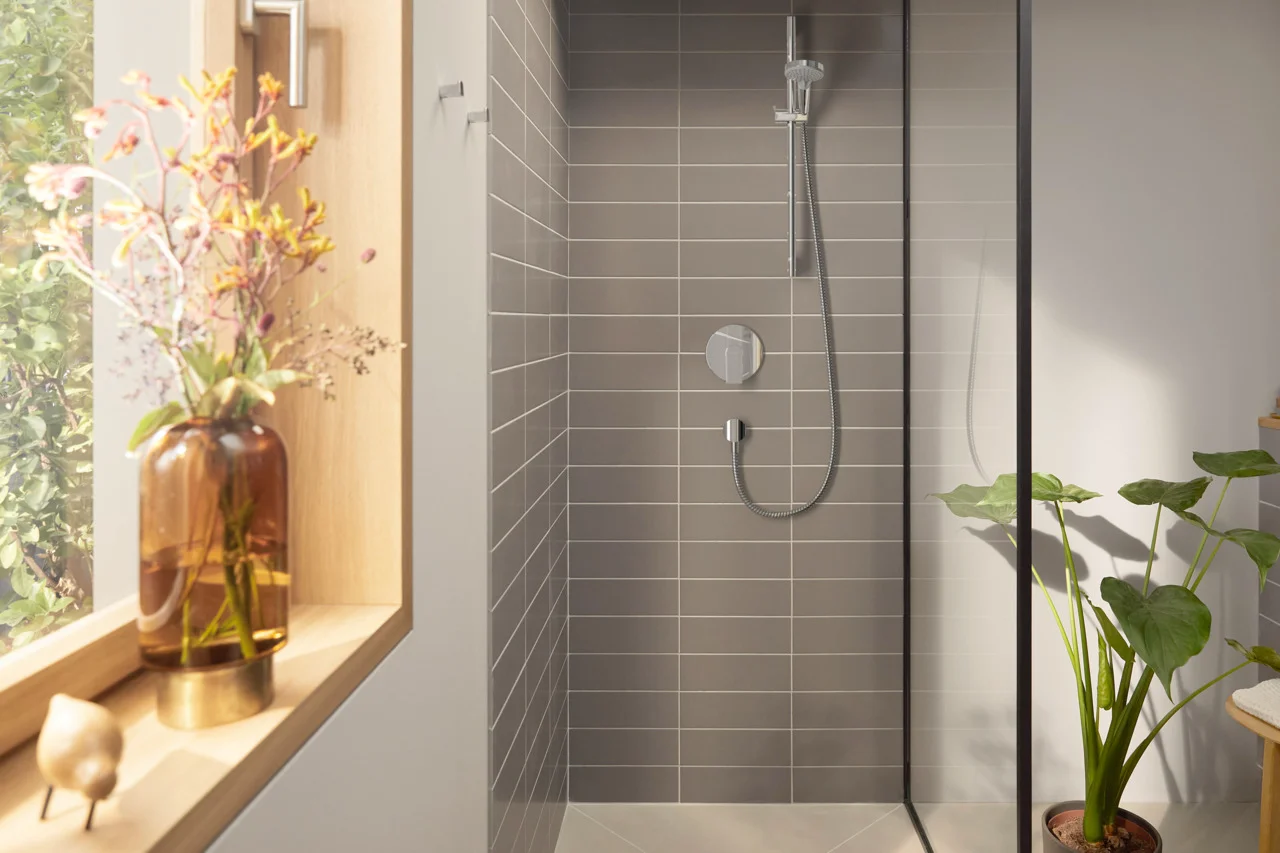 Hansgrohe Rebris E Einhebel-Brausemischer Unterputz, Chrom, Keramikmischsystem, einstellbare Temperaturbegrenzung, Durchflussklasse A Hansgrohe Rebris E Einhebel-Brausemischer Unterputz, Chrom, Keramikmischsystem, einstellbare Temperaturbegrenzung, Durchflussklasse A