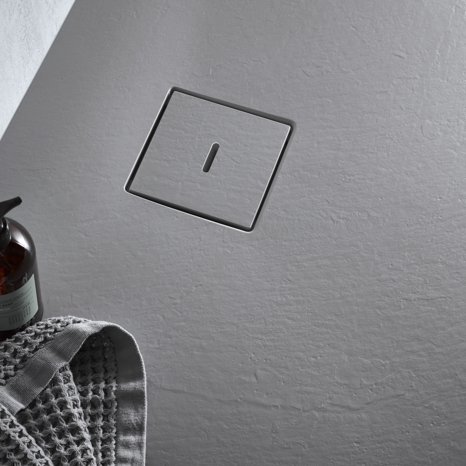 HSK rechteck Marmor-Polymer-Duschwanne „Steinoptik“ 100 × 140 cm in Steingrau HSK rechteck Marmor-Polymer-Duschwanne „Steinoptik“ 100 × 140 cm in Steingrau