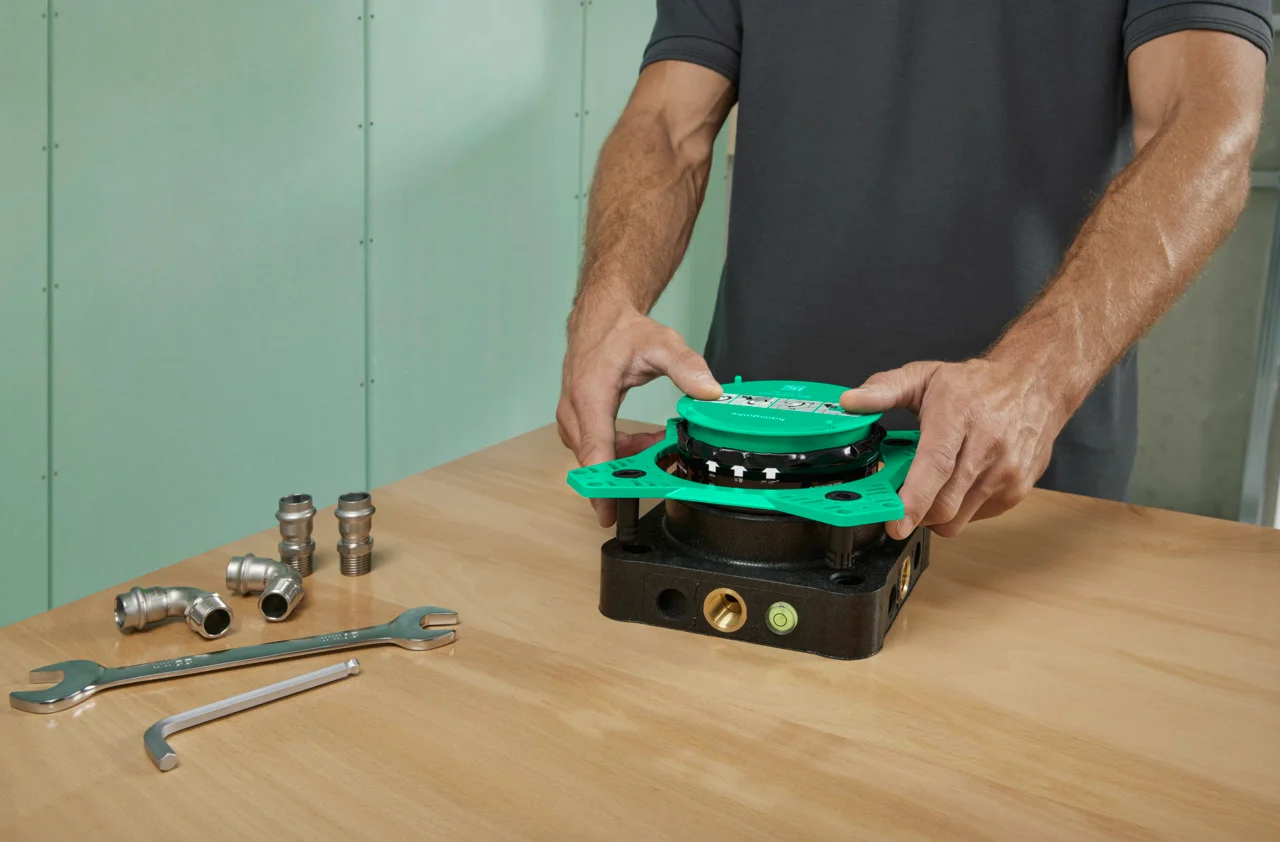 Hansgrohe iBox universal 2 Grundkörper - wärme- und schallisolierend, rotationssymmetrische Montage, einstellbarer Montagering in 5 mm Schritten, für alle neuen Brausen-, Wannen- und Thermostat-Fertigsets Unterputz (ShowerSelect Comfort, DuoTurn) Hansgrohe iBox universal 2 Grundkörper - wärme- und schallisolierend, rotationssymmetrische Montage, einstellbarer Montagering in 5 mm Schritten, für alle neuen Brausen-, Wannen- und Thermostat-Fertigsets Unterputz (ShowerSelect Comfort, DuoTurn)