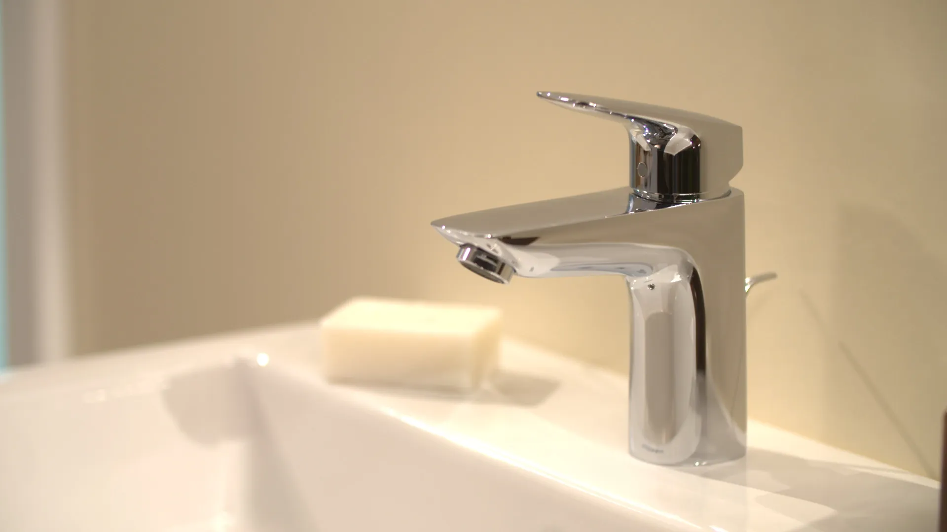 Hansgrohe Logis Einhebel-Waschtischmischer 100 mit Zugstangen-Ablaufgarnitur, Chrom Hansgrohe Logis Einhebel-Waschtischmischer 100 mit Zugstangen-Ablaufgarnitur, Chrom