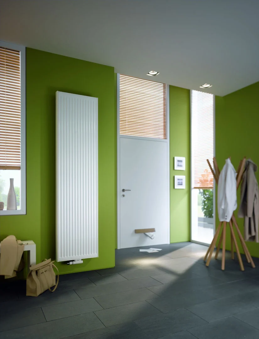 Flachheizkörper Verteo Profil Typ 10, HxLxT: 1200x300x61 mm, Farbe: Weiß RAL 9016 seidenglanz, 10 bar, Abdeckung: ohne, Wärmeleistung 75/65-20: 435 Watt, Winkelkonsole kurz Flachheizkörper Verteo Profil Typ 10, HxLxT: 1200x300x61 mm, Farbe: Weiß RAL 9016 seidenglanz, 10 bar, Abdeckung: ohne, Wärmeleistung 75/65-20: 435 Watt, Winkelkonsole kurz