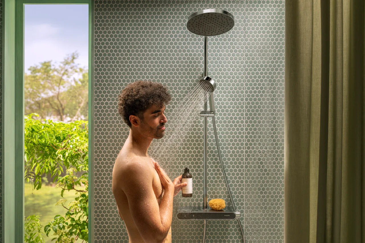 Activera S Showerpipe 240 1jet EcoSmart mit ShowerTablet Select 360 Varia, Oberfläche: Chrom