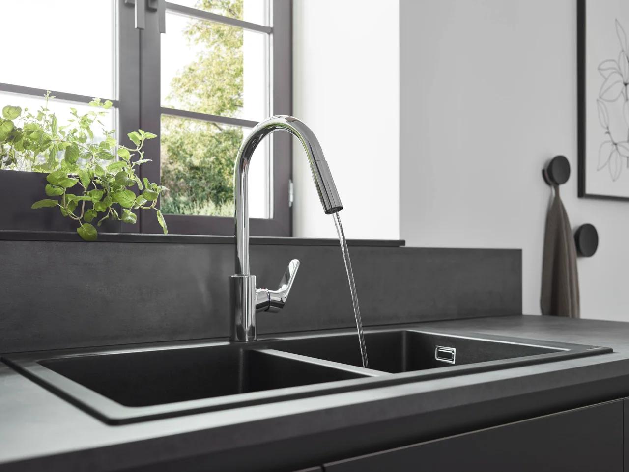 Hansgrohe Focus M41 Eco Einhebel-Küchenmischer mit Ausziehbrause 2jet in Chrom, ComfortZone 240, Schwenkbereich einstellbar auf 110° oder 150°, Laminarstrahl und Brausestrahl arretierbar, MagFit magnetische Brausehalterung, Quick-Connect Schlauch, max. D