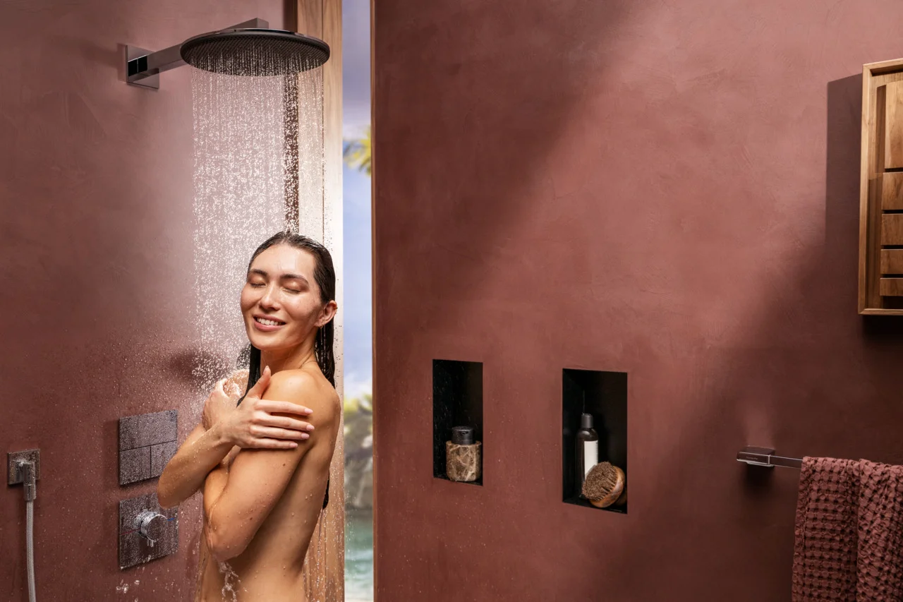 Hansgrohe Handbrause Raindance Alive Select S, Chrom, 125 mm Brausekopfgröße, 3 Strahlarten, QuickClean, Durchflussregler 12 l/min Hansgrohe Handbrause Raindance Alive Select S, Chrom, 125 mm Brausekopfgröße, 3 Strahlarten, QuickClean, Durchflussregler 12 l/min