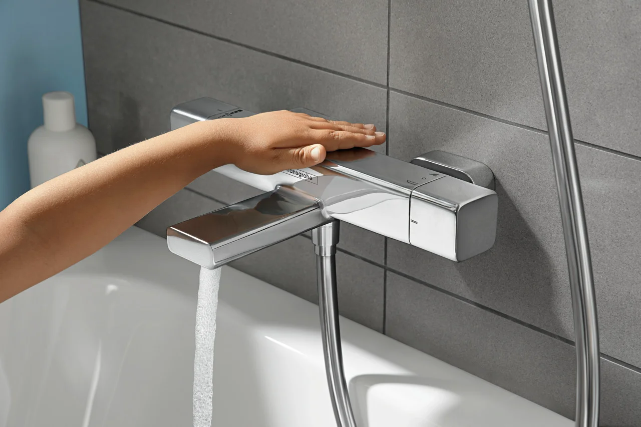 Hansgrohe Ecostat E Wannenthermostat Aufputz, Chrom, Ausladung 183 mm, 2 Verbraucher
