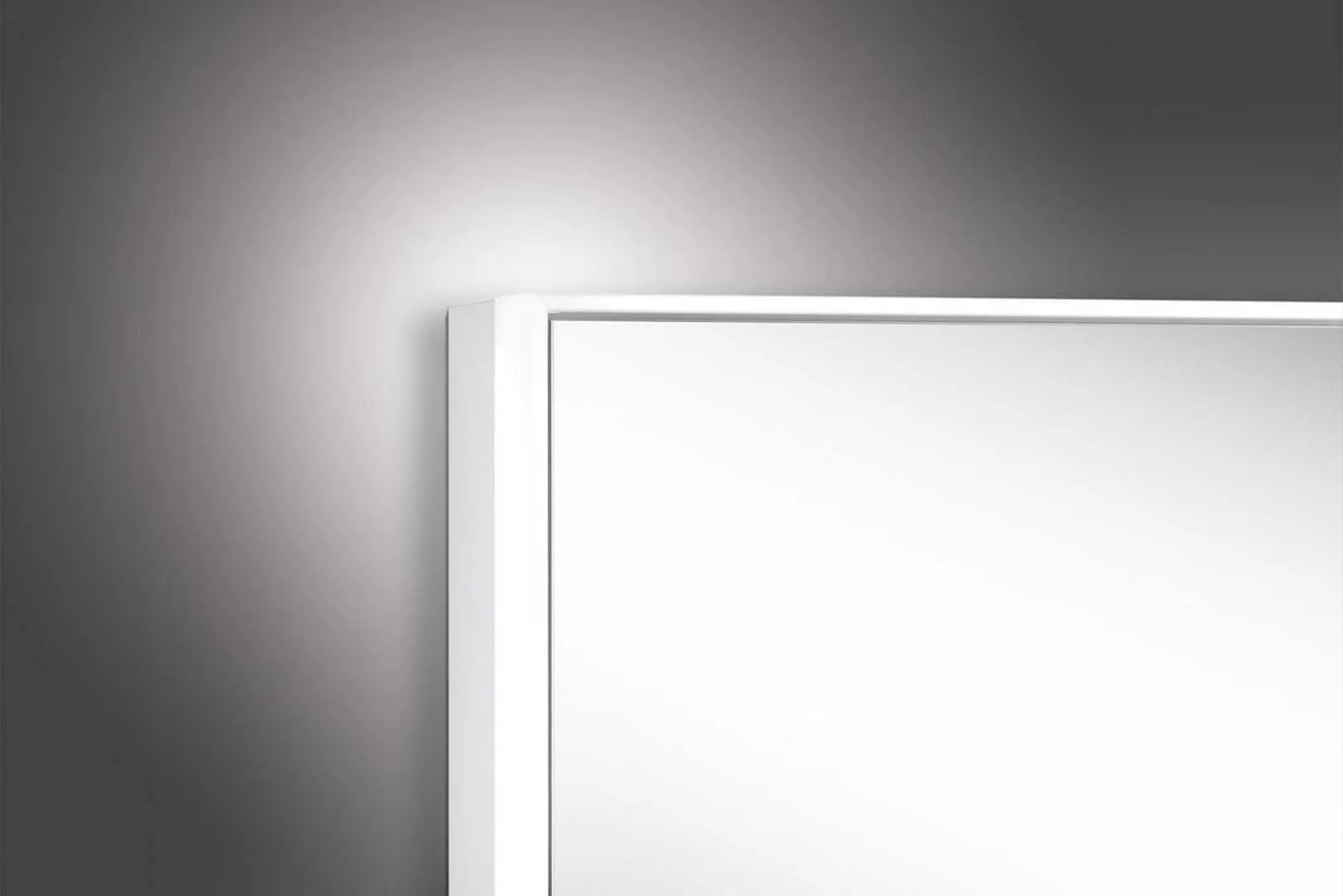 Schneider Spiegelschrank PLU1 50/1/HCL/R – Schwarz Matt mit verspiegelter Rückwand, LED-Beleuchtung (2000–6500 K), Aluminiumkorpus, Auf-/Unterputzmontage Schneider Spiegelschrank PLU1 50/1/HCL/R – Schwarz Matt mit verspiegelter Rückwand, LED-Beleuchtung (2000–6500 K), Aluminiumkorpus, Auf-/Unterputzmontage
