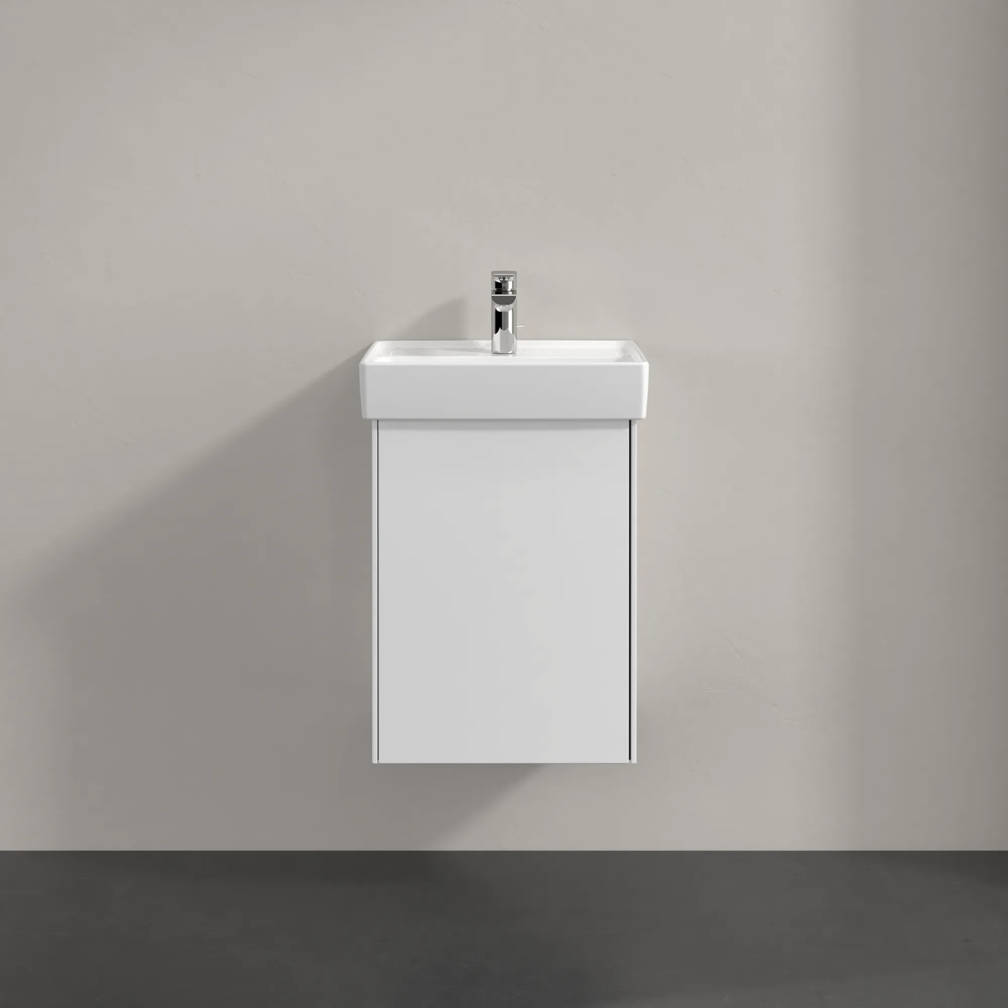 Villeroy & Boch Waschtischunterschrank mit Tür „Collaro“ 410 × 546 × 344 mm Weiß Matt, für Becken mittig, Anschlag rechts, ohne Beleuchtung Villeroy & Boch Waschtischunterschrank mit Tür „Collaro“ 410 × 546 × 344 mm Weiß Matt, für Becken mittig, Anschlag rechts, ohne Beleuchtung