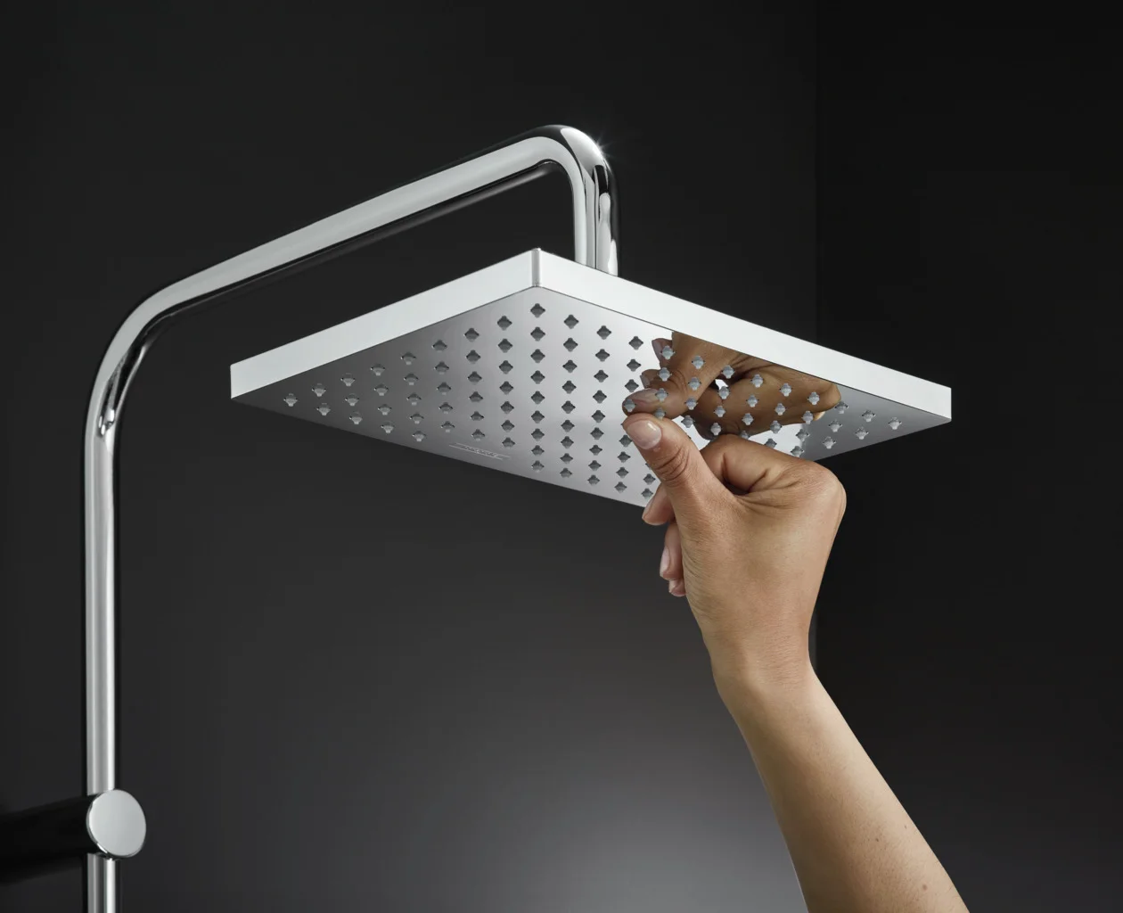 Hansgrohe Vernis Shape Showerpipe 230 1jet EcoSmart Chrom mit Wannenthermostat - Aufputzinstallation, DN15, 426 mm Brausearmlänge