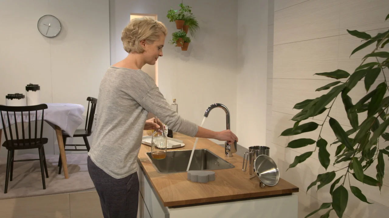 Hansgrohe Logis M31 Einhebel-Küchenmischer 260, Chrom, 1-Jet, Schwenkbereich einstellbar auf 110°, 150° oder 360°, Normalstrahl, max. Durchflussmenge 12 l/min bei 3 bar