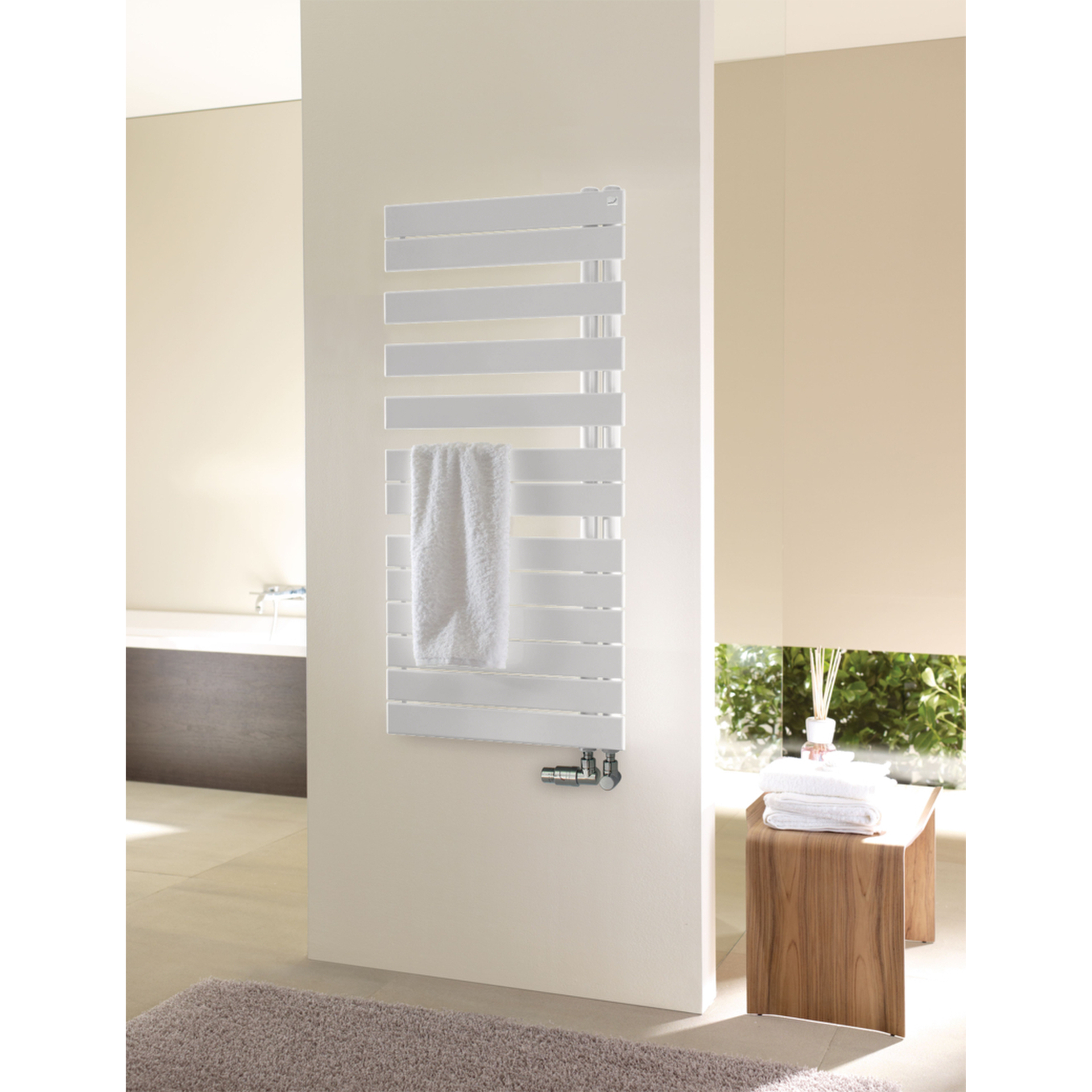 Zehnder Design-Heizkörper Roda Spa Asym links ROFL-120-055 1183x65x550 White Matt
