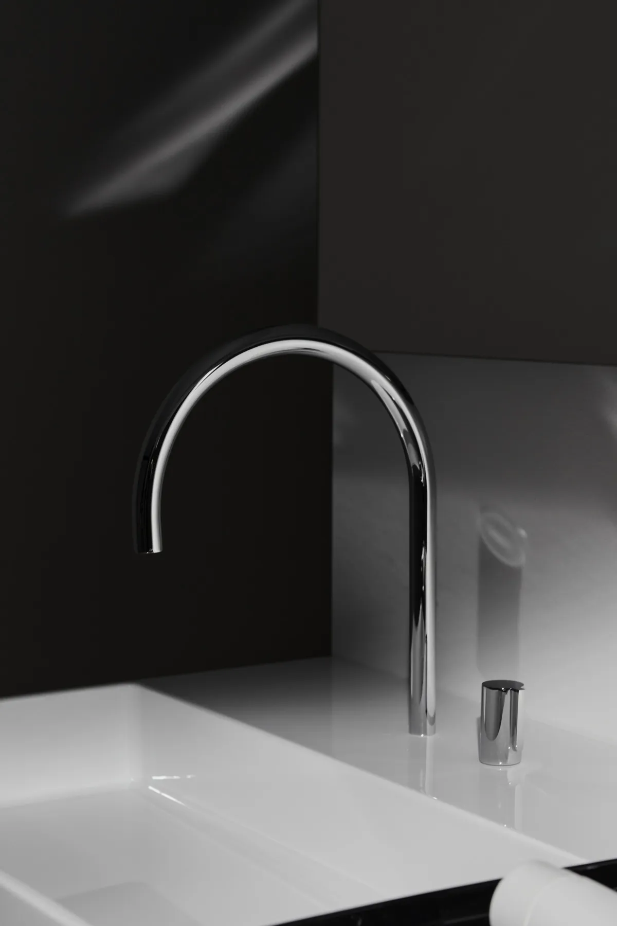 Waschbecken „Solos“ 121,5 × 51,5 × 12,5 cm, Hahnlochposition links in Weiß Waschbecken „Solos“ 121,5 × 51,5 × 12,5 cm, Hahnlochposition links in Weiß