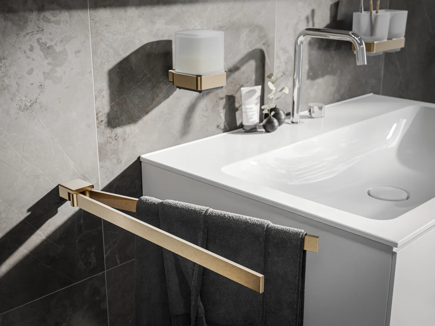 loft Handtuchhalter schwenkbar2-armig, 310mm, bronze loft Handtuchhalter schwenkbar2-armig, 310mm, bronze