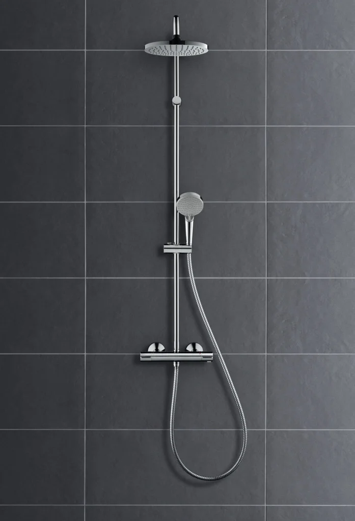 Hansgrohe Vernis Blend Showerpipe 200 1jet mit Thermostat, Chrom, 426 mm Brausearmlänge, DN15 Anschluss Hansgrohe Vernis Blend Showerpipe 200 1jet mit Thermostat, Chrom, 426 mm Brausearmlänge, DN15 Anschluss