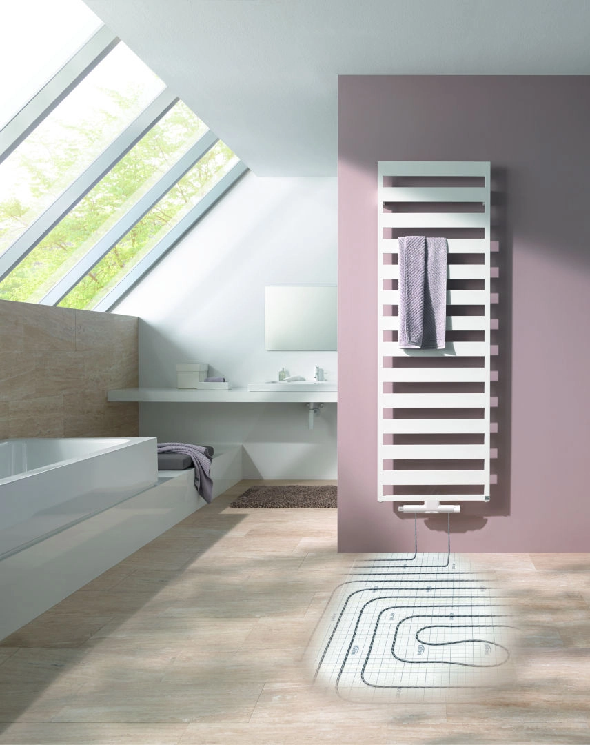 Kermi Design-Heizkörper „Casteo®“ 50 × 153,3 cm in Farbkonzept Kermi Design-Heizkörper „Casteo®“ 50 × 153,3 cm in Farbkonzept