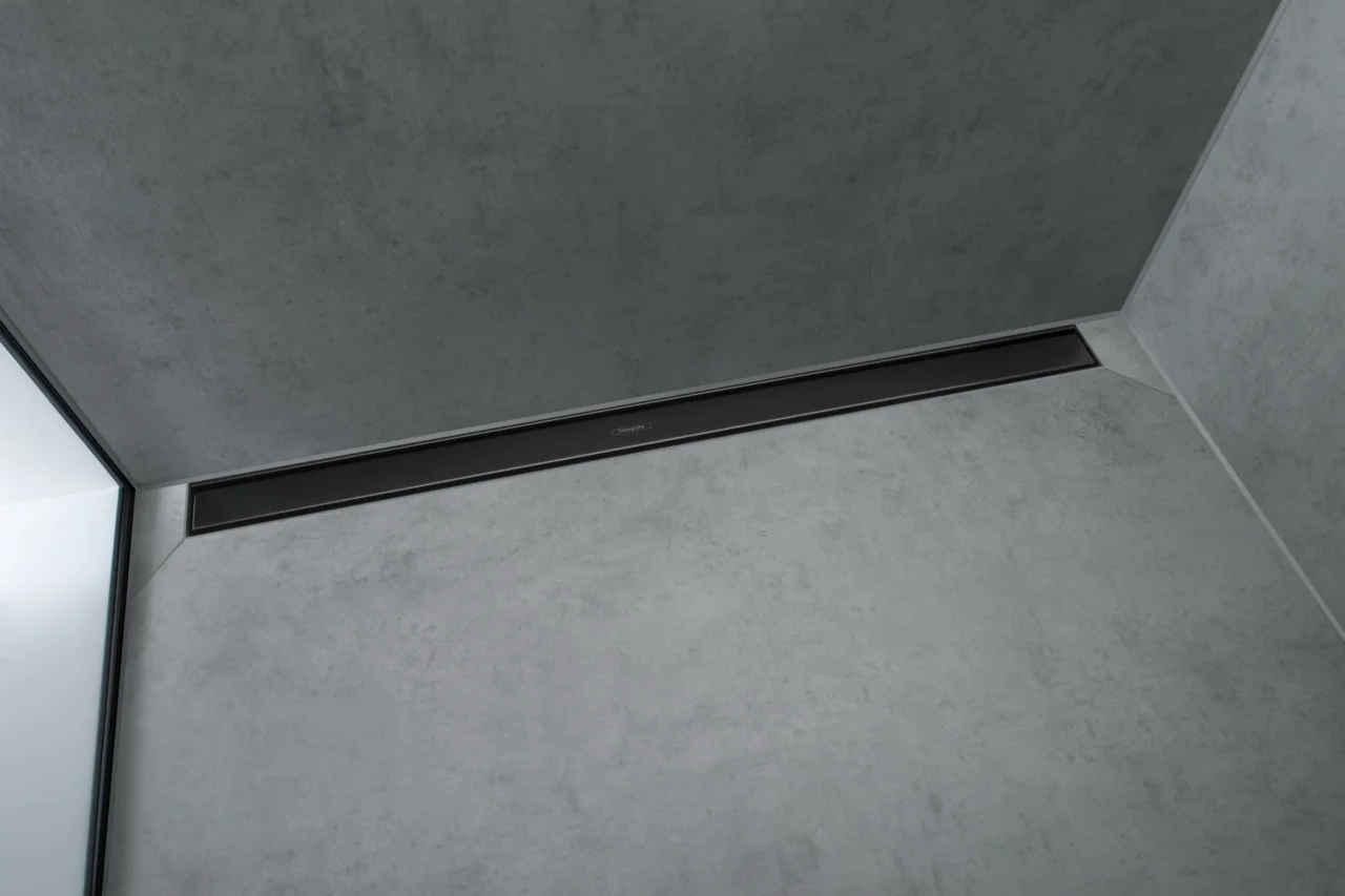 Hansgrohe RainDrain Match Duschrinne 900 mm, Mattschwarz, höhenverstellbarer Rahmen, Edelstahl V2A, bis 18 mm Fliesenstärke