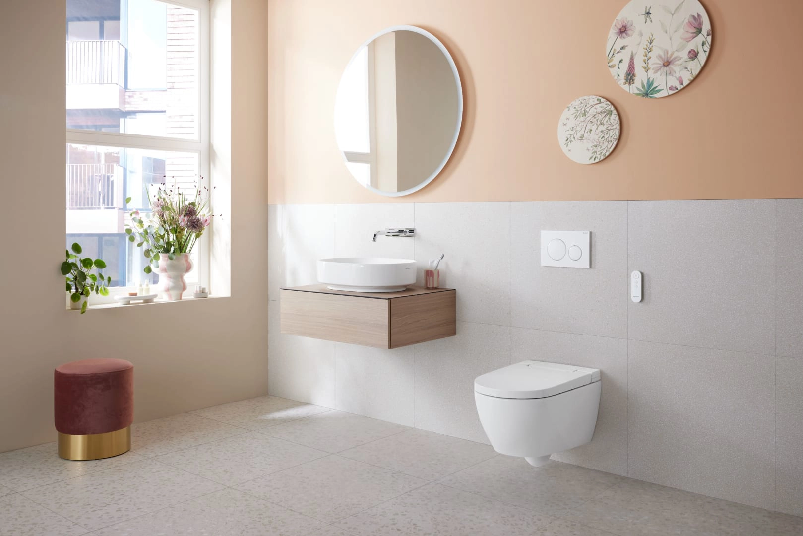 Geberit Wand-Dusch-WC Komplettanlage AquaClean „Alba“ 600 × 484 × 400 mm in weiß alpin, Befestigung sichtbar, ohne Spülrand Geberit Wand-Dusch-WC Komplettanlage AquaClean „Alba“ 600 × 484 × 400 mm in weiß alpin, Befestigung sichtbar, ohne Spülrand