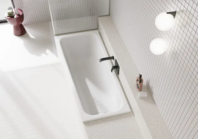 BetteSpace S Badewanne, links, Weiß, glasierter Titan-Stahl, 1700 x 750 mm, 30 mm Randhöhe, 1-Sitzer, Raumspar-Badewanne