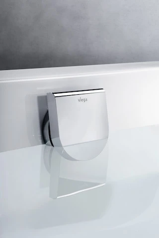 Bette Ab- und Überlaufgarnitur mit Zulauf „Plus 5“ Modell B626 1070 mm Bette Ab- und Überlaufgarnitur mit Zulauf „Plus 5“ Modell B626 1070 mm