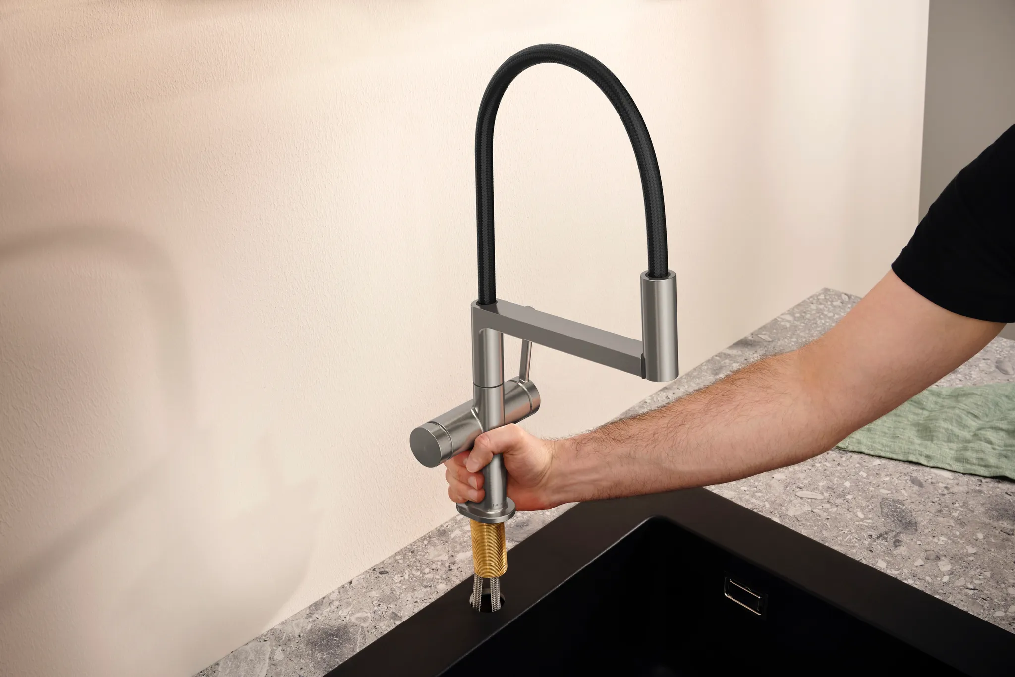 Hansgrohe Talis Select M54 PowderSpray Einhebel-Küchenmischer Semi-Pro, Edelstahl Finish Hansgrohe Talis Select M54 PowderSpray Einhebel-Küchenmischer Semi-Pro, Edelstahl Finish