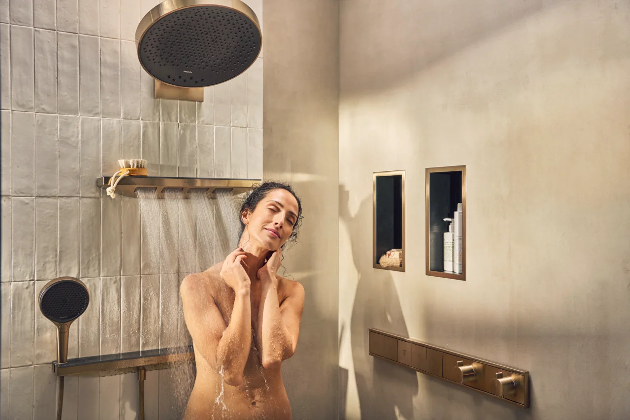Hansgrohe Rainfinity Kopfbrause 360° 3jet, Brushed Bronze, 360 mm Brausekopfgröße, DN15 Wandanschluss