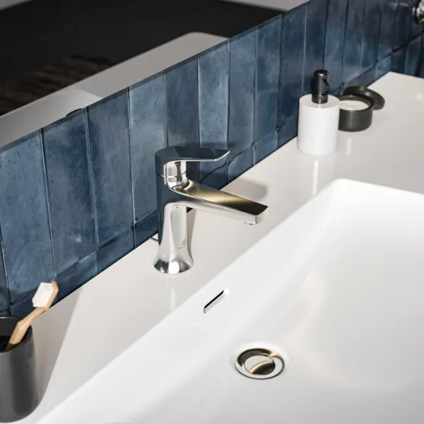 Waschtischarmatur Grande La Dolce Vita mit Ablaufgarnitur Brushed Gold Waschtischarmatur Grande La Dolce Vita mit Ablaufgarnitur Brushed Gold