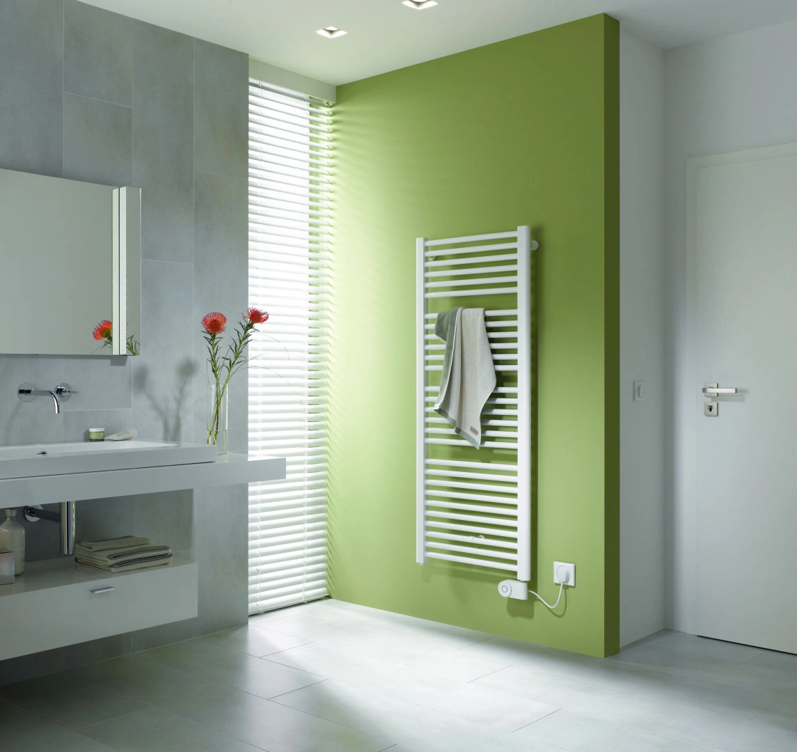 Kermi Elektroheizkörper „Basic® R-E“ 45 × 80,4 cm in Farbkonzept Kermi Elektroheizkörper „Basic® R-E“ 45 × 80,4 cm in Farbkonzept