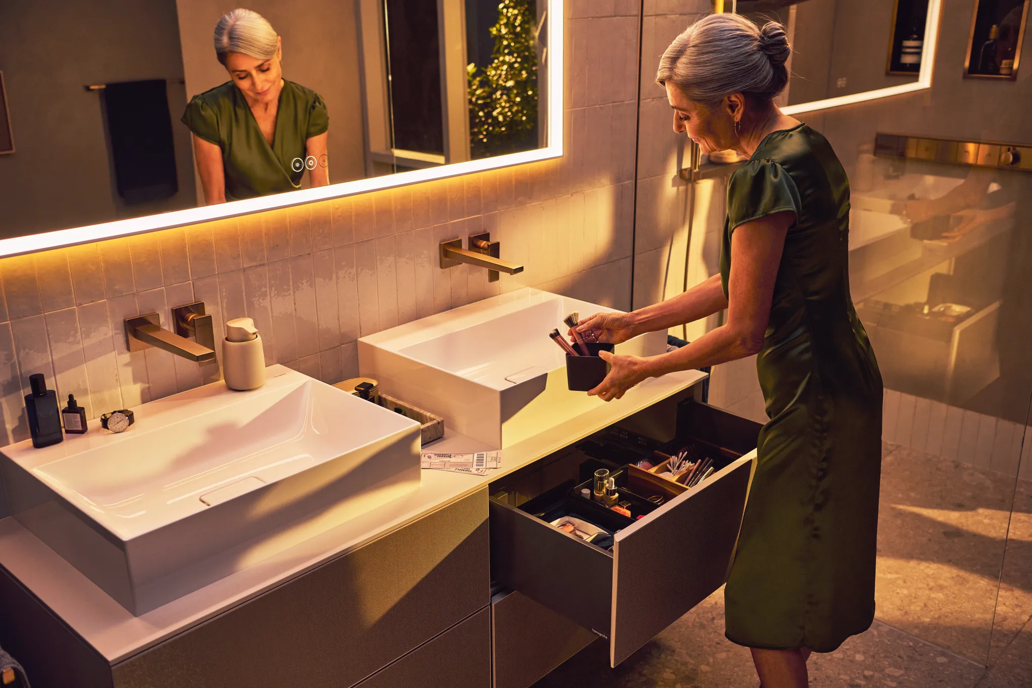 2-Loch Waschtischarmatur Unterputz Metropol F-Set langer Auslauf chrom 2-Loch Waschtischarmatur Unterputz Metropol F-Set langer Auslauf chrom