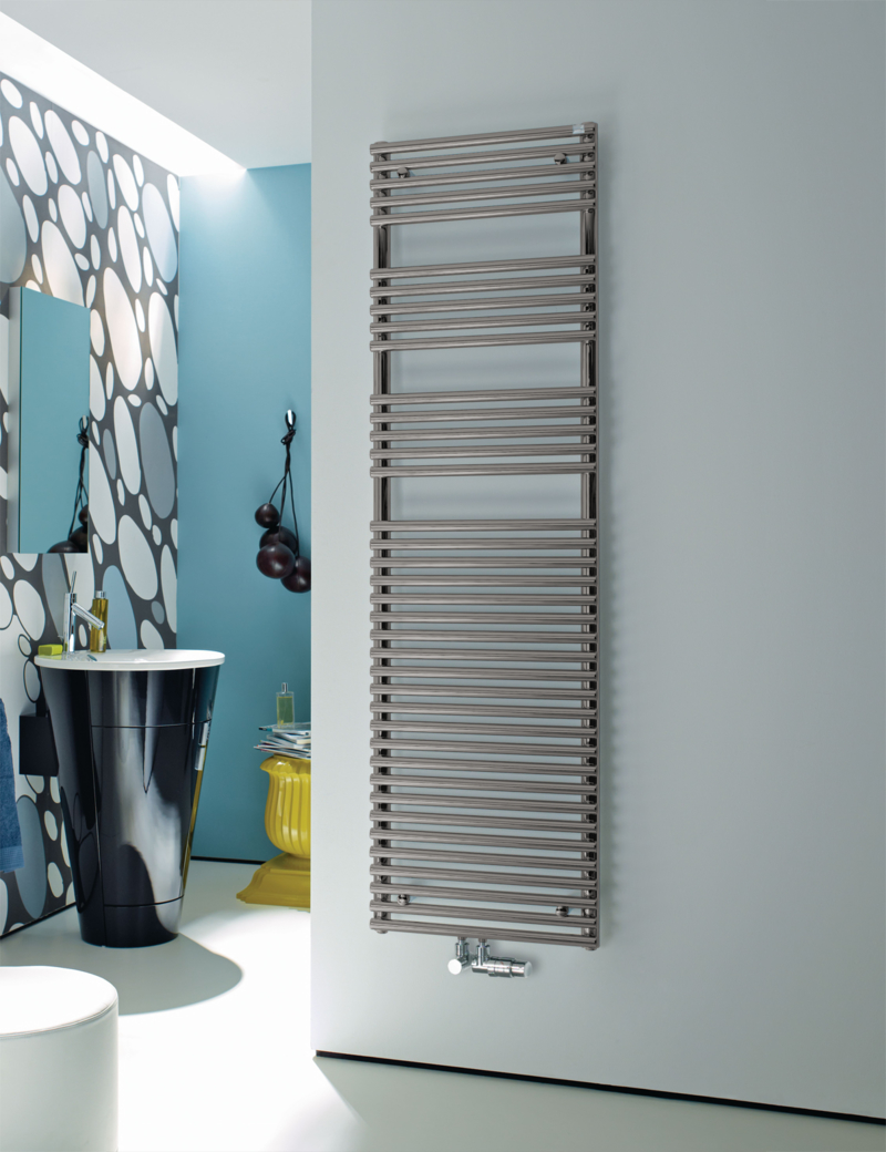 Zehnder Design-Heizkörper „Forma Spa“ für Warmwasser-Zentralheizung oder gemischten Betrieb mit 50 mm-Mittelanschluss 49,6 × 176,1 cm in Titane (glänzend)