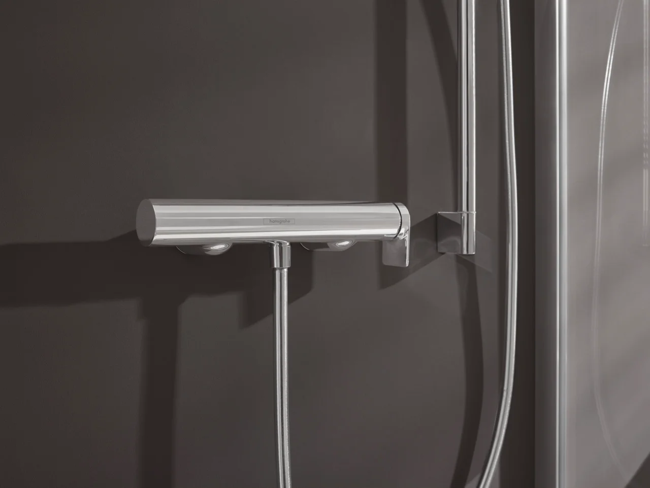 Hansgrohe Vivenis Einhebel-Brausemischer Aufputz Chrom, DN15, max. Durchfluss 12,3 l/min, Keramikmischsystem, Temperaturbegrenzung einstellbar Hansgrohe Vivenis Einhebel-Brausemischer Aufputz Chrom, DN15, max. Durchfluss 12,3 l/min, Keramikmischsystem, Temperaturbegrenzung einstellbar