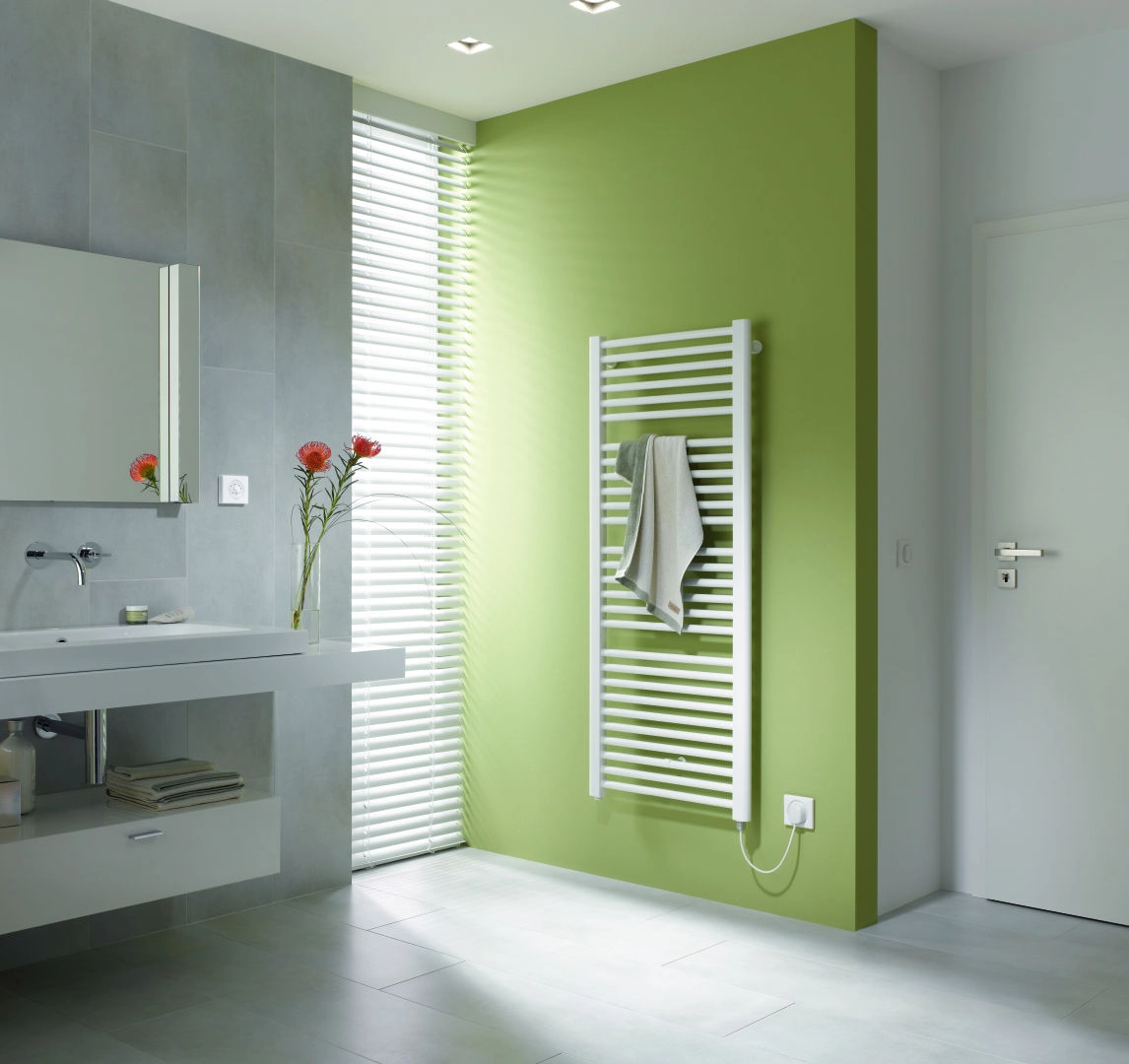 Kermi Elektroheizkörper „Basic® R-E“ 45 × 80,4 cm in Farbkonzept Kermi Elektroheizkörper „Basic® R-E“ 45 × 80,4 cm in Farbkonzept