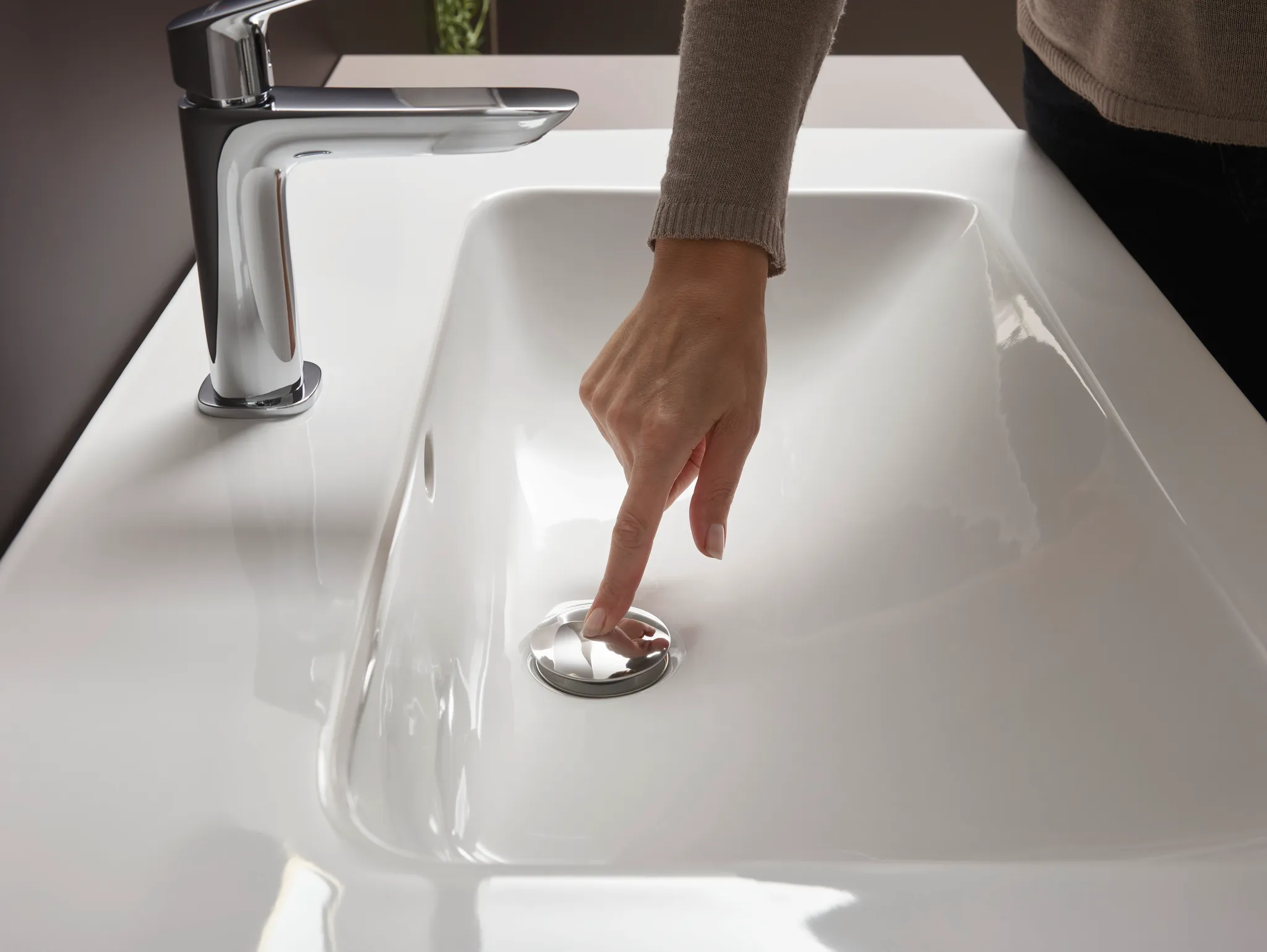 Hansgrohe Logis Einhebel-Waschtischmischer 110 Fine mit Push-Open Ablaufgarnitur, Chrom