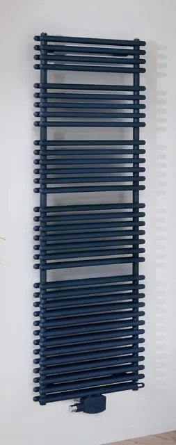 BEMM Design-Heizkörper „Cobo 2“ 80,1 × 139,6 cm in Silbermetallic