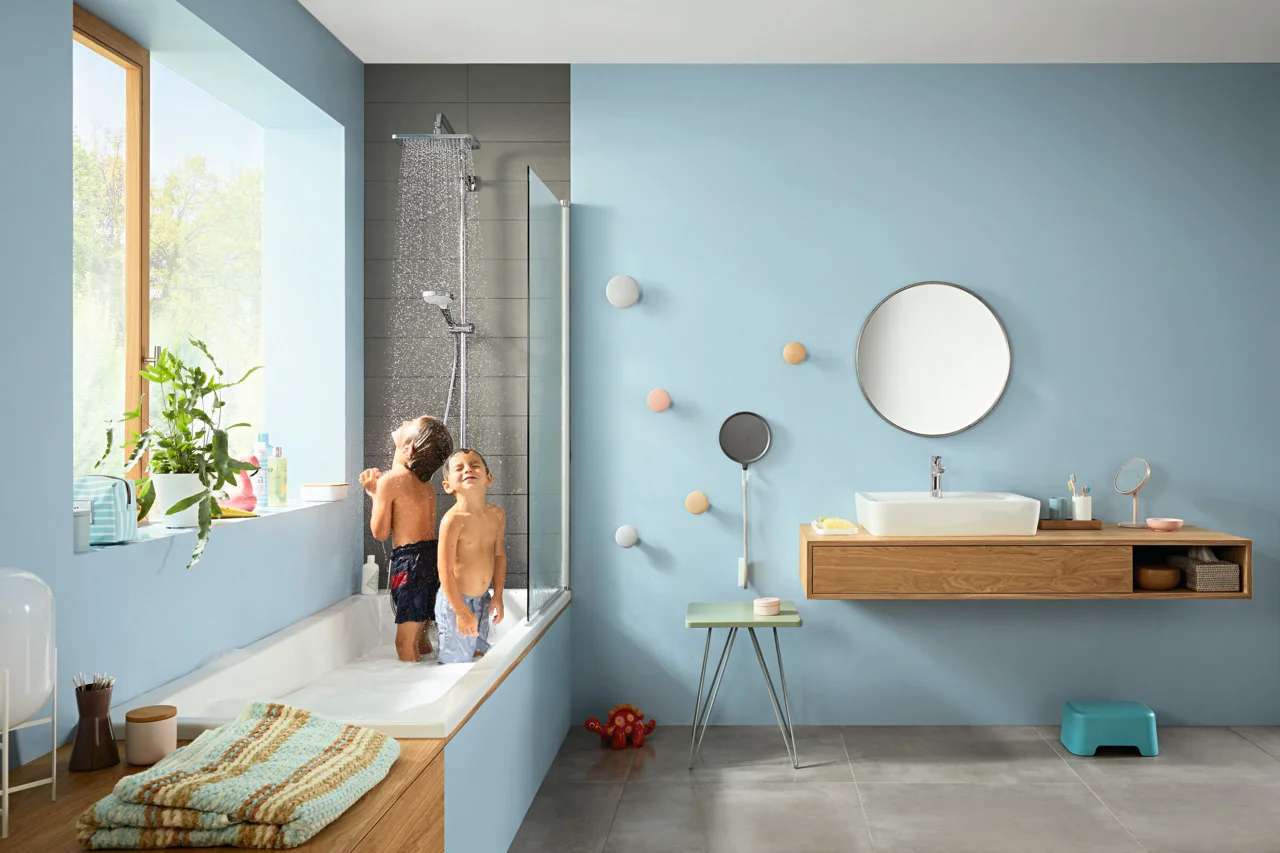 Hansgrohe Croma E Showerpipe 280x170 mm, Chrom, mit Wannenthermostat, RainAir Strahl, 3 Verbraucher Hansgrohe Croma E Showerpipe 280x170 mm, Chrom, mit Wannenthermostat, RainAir Strahl, 3 Verbraucher
