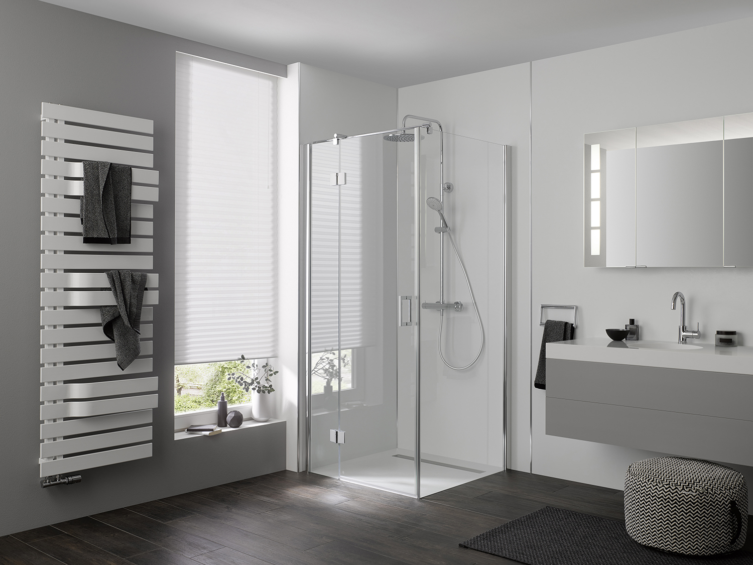 HSK teilgerahmt Seitenwand „Aperto“ Seitenwand für Drehtür Glas Mattierung mittig (65 cm), Profile Chromoptik (Alu Hochglanz poliert), für 750 mm, B: 900 mm H: 2000 mm HSK teilgerahmt Seitenwand „Aperto“ Seitenwand für Drehtür Glas Mattierung mittig (65 cm), Profile Chromoptik (Alu Hochglanz poliert), für 750 mm, B: 900 mm H: 2000 mm
