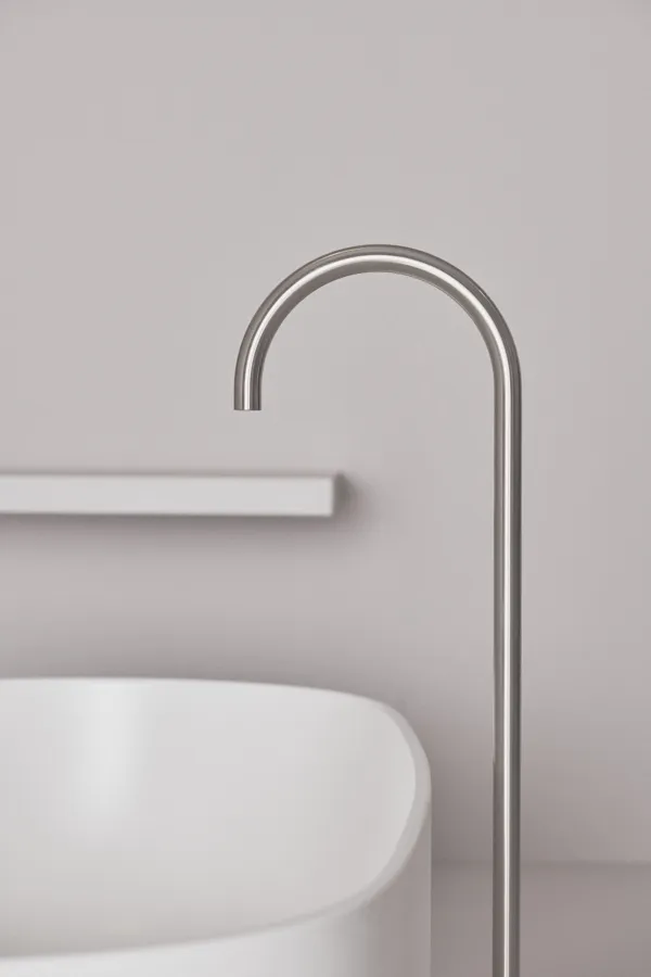 Wanneneinlauf Joy, freistehend, Brushed Gold Wanneneinlauf Joy, freistehend, Brushed Gold