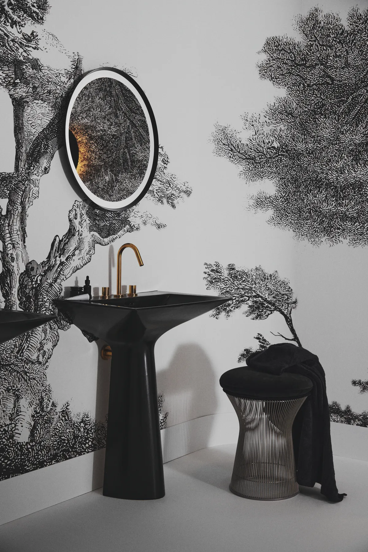 Ideal Standard Spiegel „Conca“ 65 × 65 cm Ideal Standard Spiegel „Conca“ 65 × 65 cm