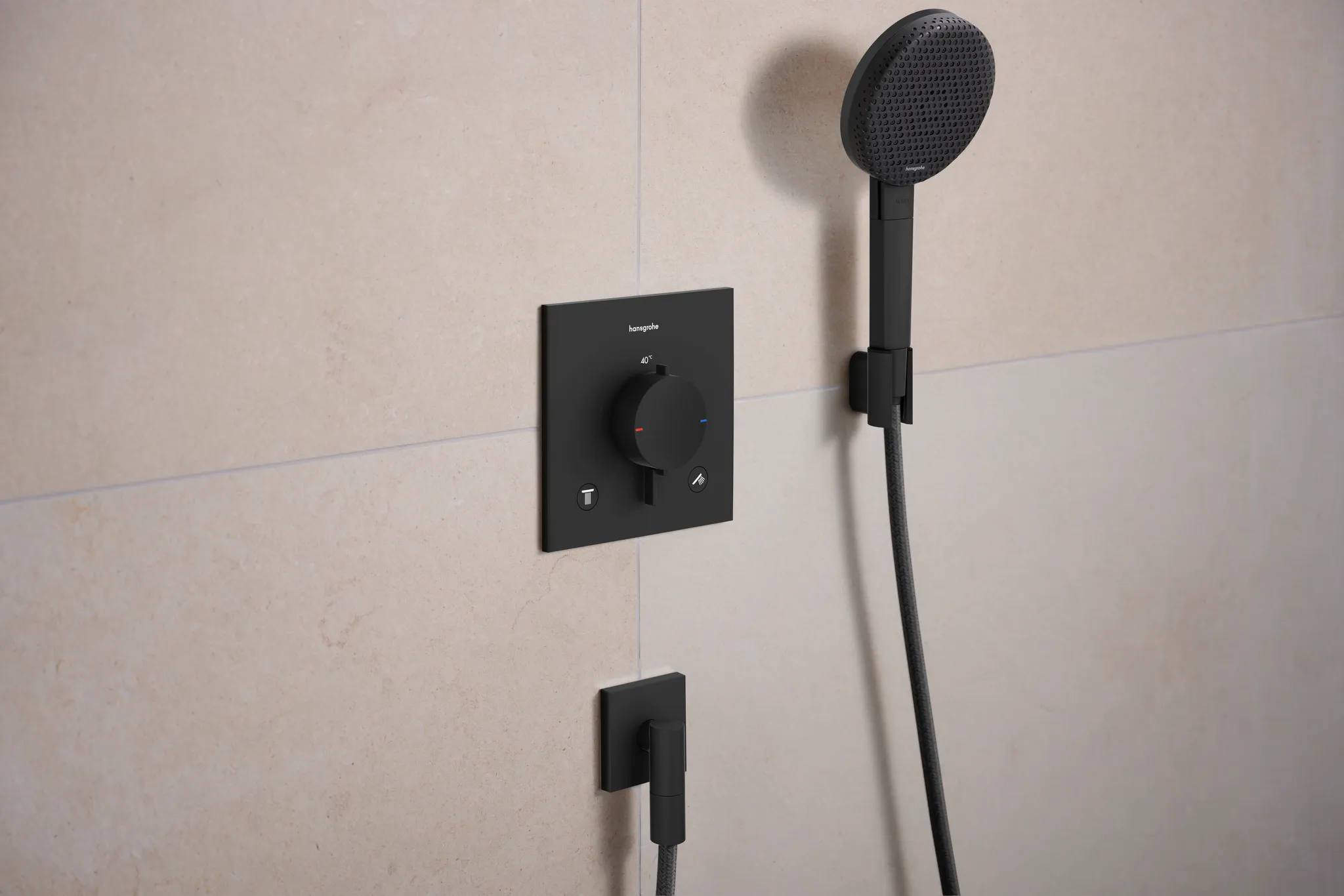 Hansgrohe Ecostat Comfort E Thermostat Unterputz, 2 Verbraucher, Mattschwarz, iBox universal 2, mit Tasten Rain klein, Rain groß, Handbrause, Schwall und Wanne Hansgrohe Ecostat Comfort E Thermostat Unterputz, 2 Verbraucher, Mattschwarz, iBox universal 2, mit Tasten Rain klein, Rain groß, Handbrause, Schwall und Wanne