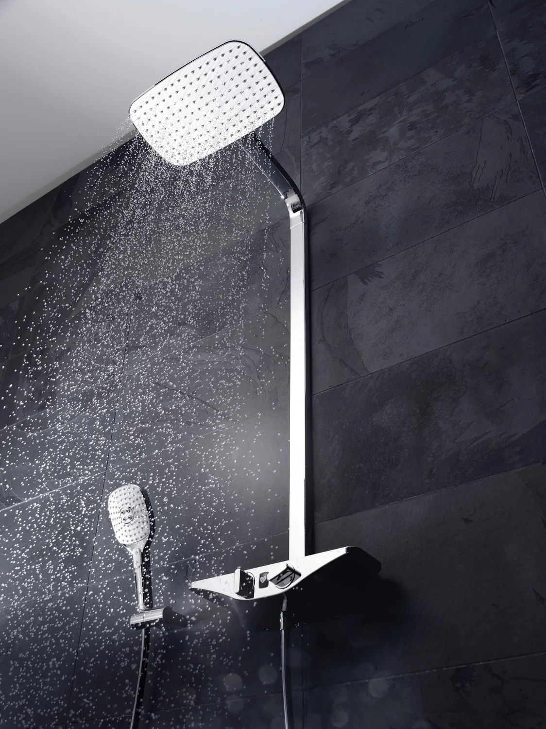 Regenbrause-Duscharmatur HansaEMOTION Wellfit 5865 3-strahlig 6 V DN15 Regenbrause-Duscharmatur HansaEMOTION Wellfit 5865 3-strahlig 6 V DN15