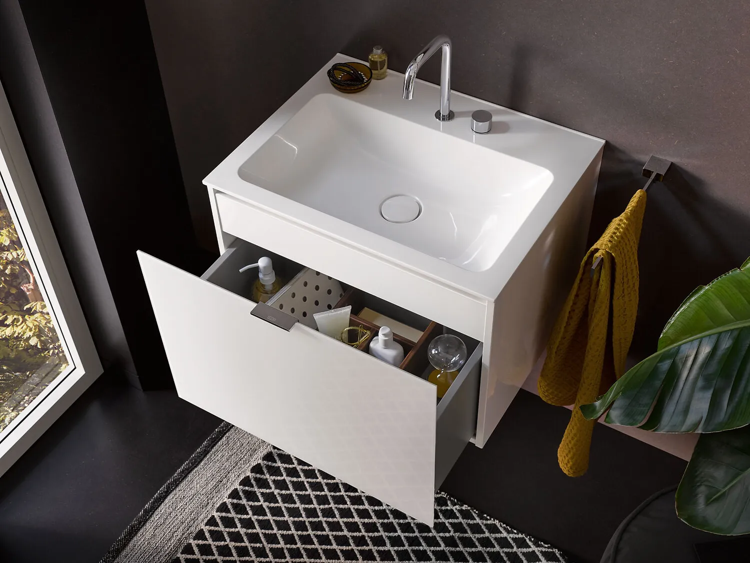 Waschbecken evo, 2x Bohrung, 611 mm, weiss Waschbecken evo, 2x Bohrung, 611 mm, weiss